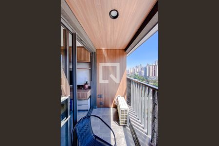 Varanda de kitnet/studio à venda com 1 quarto, 26m² em Vila Regente Feijó, São Paulo