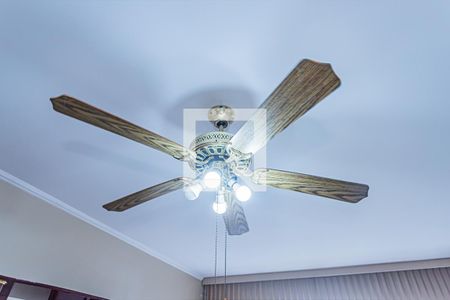 Sala de casa à venda com 3 quartos, 140m² em Jardim Santo Elias, São Paulo