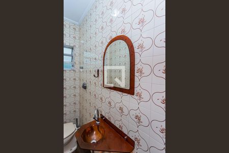 Lavabo de casa à venda com 3 quartos, 140m² em Jardim Santo Elias, São Paulo