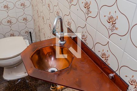 Lavabo de casa à venda com 3 quartos, 140m² em Jardim Santo Elias, São Paulo