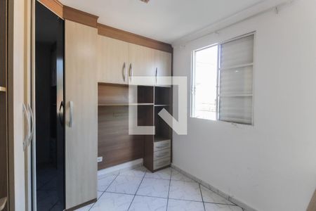 Quarto 1 de apartamento para alugar com 2 quartos, 42m² em Parque Santa Rita, São Paulo