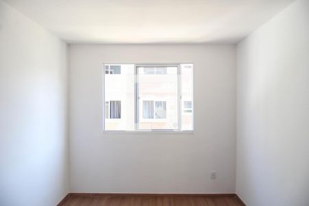 Quarto 1 de apartamento para alugar com 2 quartos, 47m² em Jardim Alvorada, Nova Iguaçu