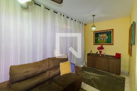 Sala de casa à venda com 3 quartos, 181m² em Vila Cleonice, São Paulo