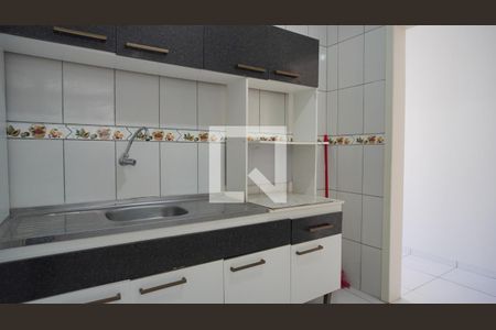Cozinha  de apartamento à venda com 1 quarto, 40m² em Cristal, Porto Alegre