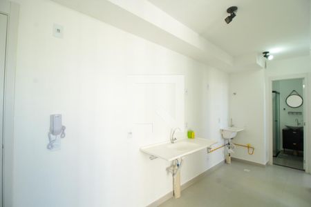 Sala/Cozinha de apartamento para alugar com 2 quartos, 45m² em Moinho Velho, São Paulo