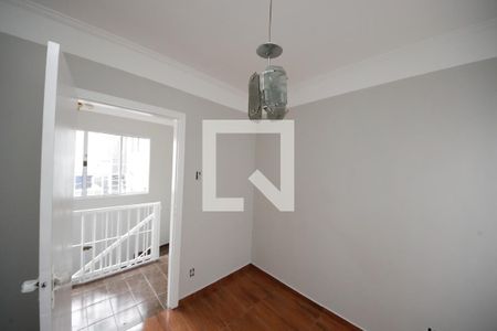 Quarto 2 de casa à venda com 4 quartos, 200m² em Vila Carrão, São Paulo