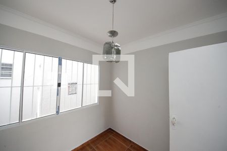 Quarto 2 de casa à venda com 4 quartos, 200m² em Vila Carrão, São Paulo