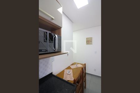 Sala/Cozinha de kitnet/studio para alugar com 1 quarto, 22m² em Conjunto Habitacional Franchini, São Bernardo do Campo