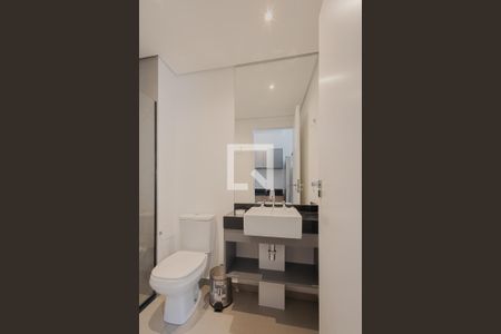 Banheiro de kitnet/studio à venda com 1 quarto, 25m² em Pompeia, São Paulo