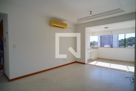 Sala  de apartamento para alugar com 3 quartos, 91m² em São João, Porto Alegre