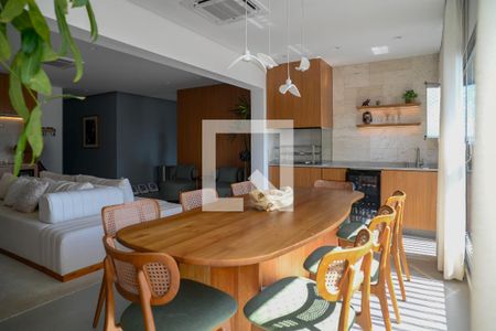 Varanda Gourmet de apartamento à venda com 3 quartos, 132m² em Vila Gumercindo, São Paulo