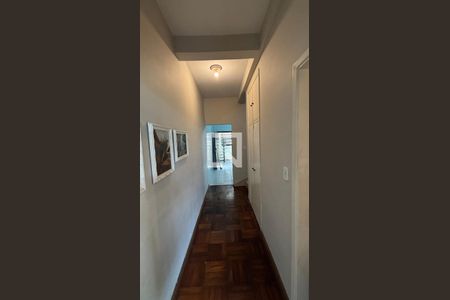 Corredor de casa à venda com 2 quartos, 175m² em Vila Eldizia, Santo André