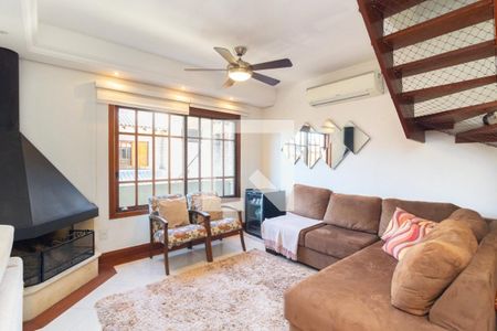 Sala de casa de condomínio para alugar com 4 quartos, 140m² em Santa Tereza, Porto Alegre