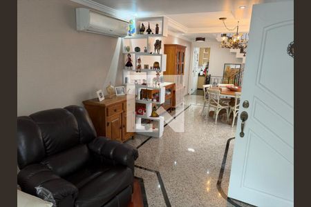 Sala de casa à venda com 3 quartos, 236m² em Vila Anhanguera, São Paulo