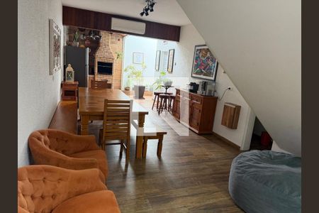 Sala de casa à venda com 3 quartos, 236m² em Vila Anhanguera, São Paulo