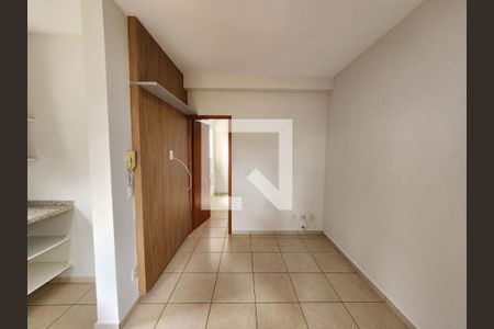 Sala de apartamento para alugar com 1 quarto, 40m² em Jardim California, Ribeirão Preto
