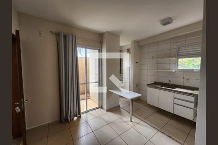Sala de apartamento para alugar com 1 quarto, 40m² em Jardim California, Ribeirão Preto