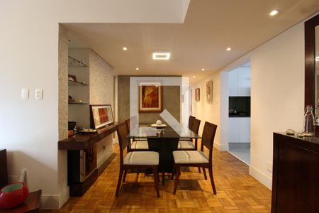 Sala de apartamento à venda com 3 quartos, 93m² em Moema, São Paulo