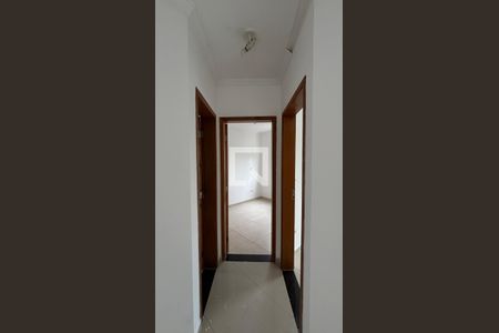 Corredor de apartamento para alugar com 2 quartos, 105m² em Parque Oratório, Santo André