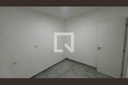 Quarto 1 de apartamento para alugar com 2 quartos, 49m² em Parque das Nações, Santo André