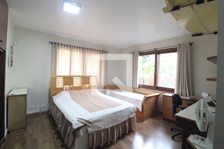 Suíte 1 de casa à venda com 3 quartos, 399m² em Jardim Santa Helena, São Paulo