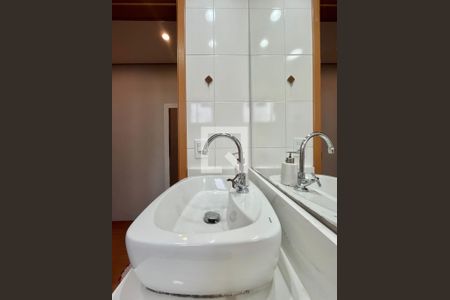 Banheiro de apartamento para alugar com 2 quartos, 46m² em Villa Garden, Campinas