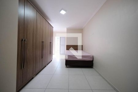 Suíte 1 de casa para alugar com 2 quartos, 79m² em Jardim Três Marias, São Paulo