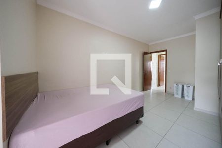 Suíte 1 de casa para alugar com 2 quartos, 79m² em Jardim Três Marias, São Paulo