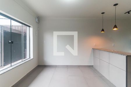 Sala/Cozinha de casa para alugar com 2 quartos, 65m² em Vl. Santista, Mogi das Cruzes