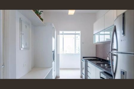Cozinha de apartamento para alugar com 1 quarto, 91m² em Higienópolis, São Paulo