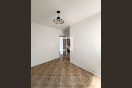 Sala de apartamento para alugar com 2 quartos, 47m² em Vila Liviero, São Paulo