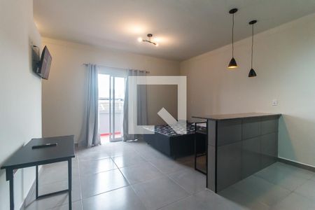 Quarto/Cozinha de kitnet/studio para alugar com 1 quarto, 27m² em Vl. Santista, Mogi das Cruzes