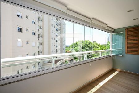 Varanda de apartamento para alugar com 3 quartos, 110m² em Vila Suzana, São Paulo