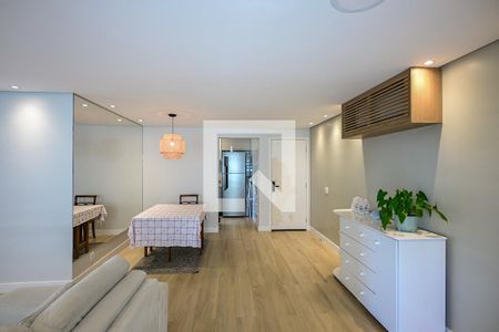 Sala de apartamento para alugar com 3 quartos, 110m² em Vila Suzana, São Paulo