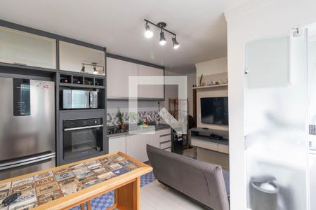 Sala/Cozinha/Área de Serviço  de apartamento para alugar com 1 quarto, 34m² em Jardim Maringa, São Paulo