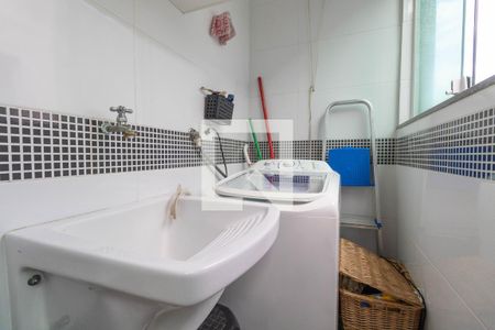 Sala/Cozinha/Área de Serviço  de apartamento para alugar com 1 quarto, 34m² em Jardim Maringa, São Paulo
