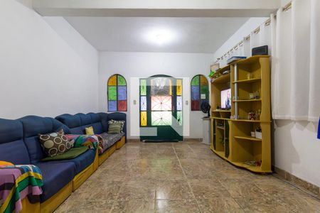 Sala de casa à venda com 7 quartos, 250m² em Vila Carrão, São Paulo