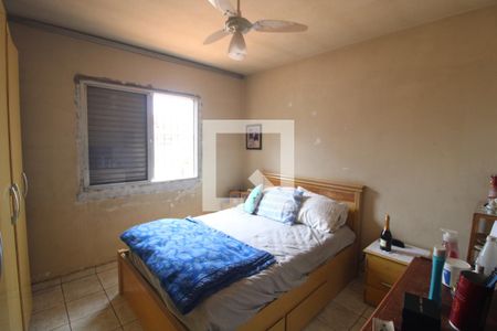 Quarto 2 de casa para alugar com 2 quartos, 80m² em Vila do Castelo, São Paulo