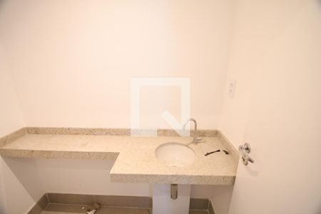 Lavabo de apartamento para alugar com 3 quartos, 126m² em Cambuí, Campinas