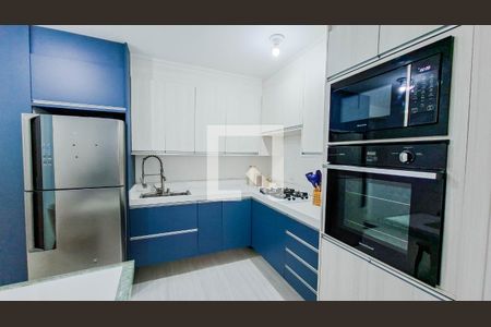 Sala/Cozinha de apartamento à venda com 2 quartos, 32m² em Vila das Bandeiras, Guarulhos