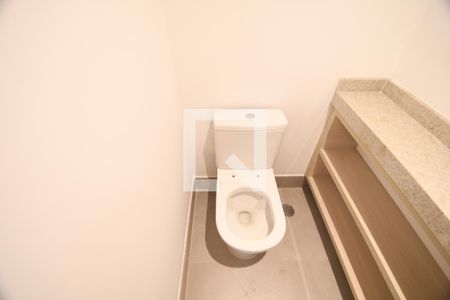 Lavabo de apartamento para alugar com 3 quartos, 126m² em Cambuí, Campinas