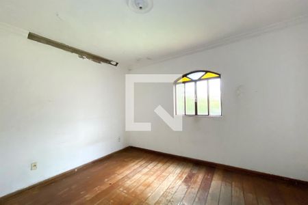 Suite  de casa à venda com 3 quartos, 410m² em São Marcos, Belo Horizonte