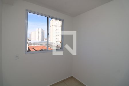 Quarto 2 de apartamento para alugar com 2 quartos, 34m² em Vila Antonieta, São Paulo