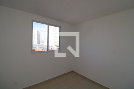 Quarto de apartamento para alugar com 2 quartos, 34m² em Vila Antonieta, São Paulo