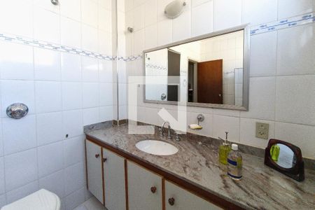 Banheiro Suíte de apartamento à venda com 3 quartos, 163m² em Bosque, Campinas