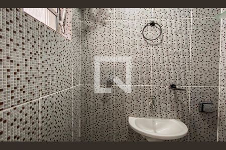 Banheiro de casa para alugar com 1 quarto, 45m² em Parque Cisper, São Paulo