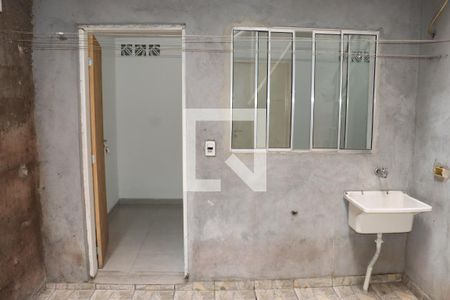 Casa para alugar com 2 quartos, 48m² em Jardim Sao Francisco, Embu das Artes