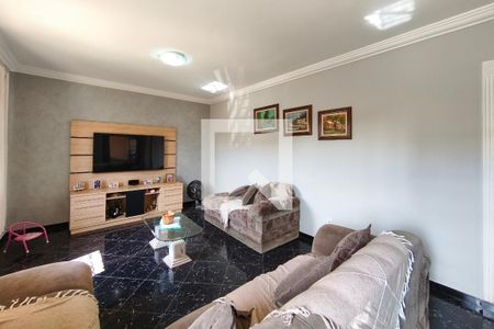 Casa para alugar com 3 quartos, 400m² em Jardim São Vicente, Campinas