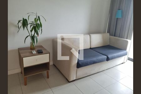 Sala de apartamento para alugar com 1 quarto, 40m² em Jacarepaguá, Rio de Janeiro