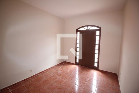 Sala de casa à venda com 2 quartos, 475m² em Novo Eldorado, Contagem